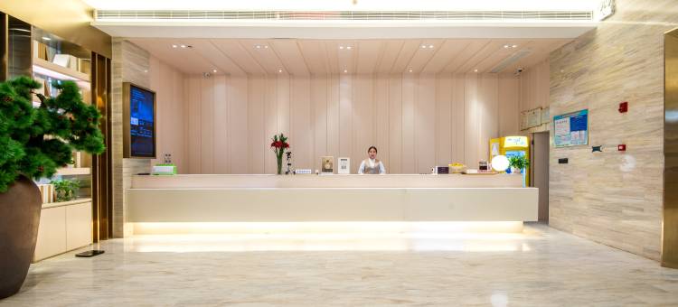 镇江·宜程｜Modern·CinemaDesigner酒店(大市口苏宁广场店)图片