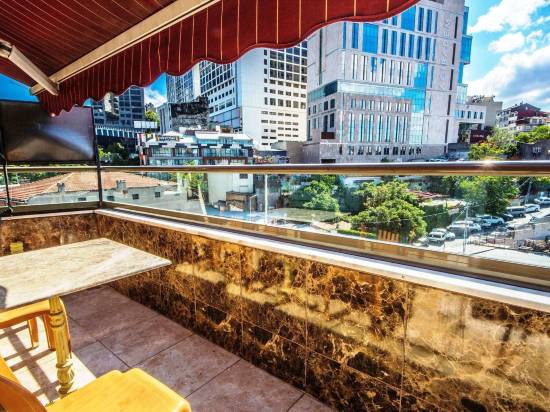 蒙塔格納赫拉酒店