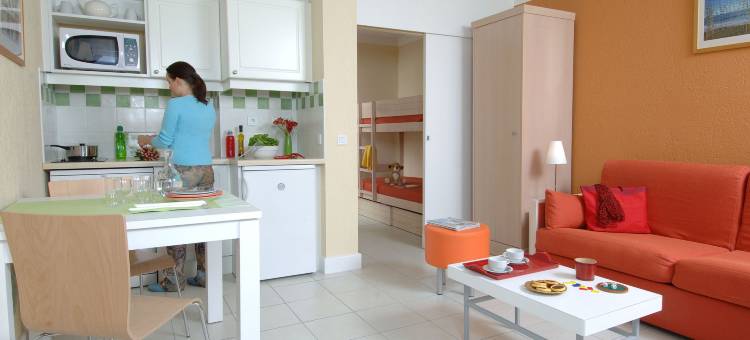 昂布兰皮埃尔假日住宅酒店(Residence Pierre & Vacances les Embruns)图片