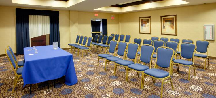 智选假日套房酒店塔中心新不伦瑞克(Holiday Inn Express & Suites Tower Center New Brunswick)图片