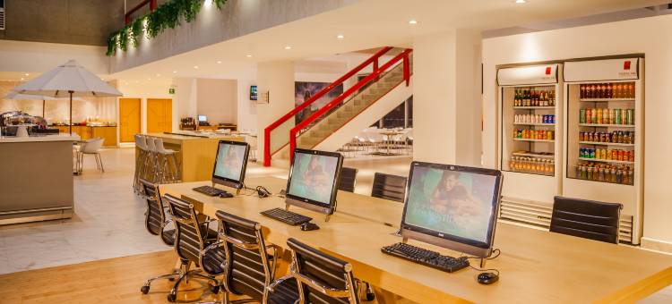 特拉尔内潘特拉嘉年华旅馆(Fiesta Inn Tlalnepantla)图片