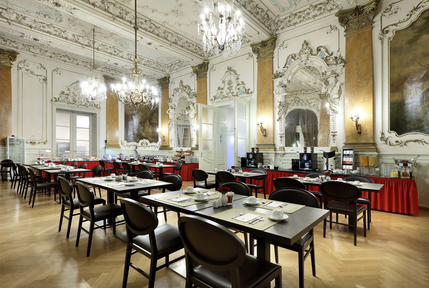 Eurostars Park Hotel MaximilianOver view