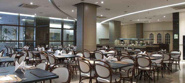 阿雷格里港酒店 - 卡洛葛摩大道 - 邻近美国领事馆(Master Porto Alegre Hotel - Av Carlos Gomes, Próximo ao Consulado Americano)图片