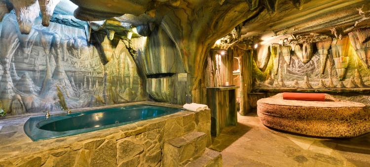 约书亚树国家公园美洲最佳价值套房酒店(Americas Best Value Inn and Suites Yucca Valley)图片