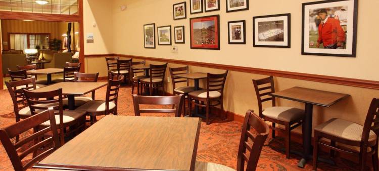 俄亥俄州立大学哥伦布校区智选假日酒店&套房(Holiday Inn Express & Suites Columbus OSU-Medical Center)图片