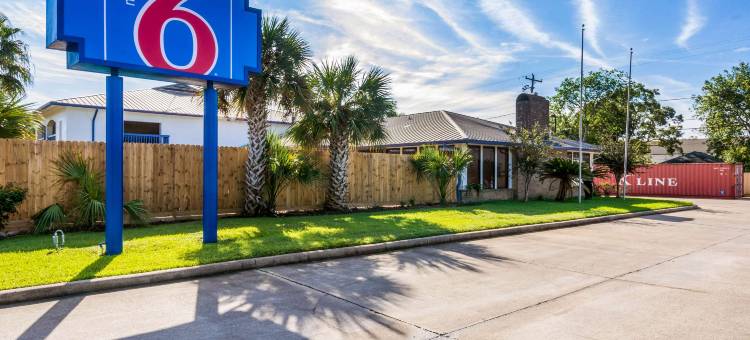 德克萨斯州自由港莫特尔6号汽车旅馆(Motel 6 Freeport, TX)图片