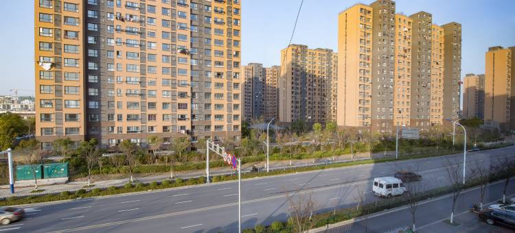 和颐至格酒店(南京六合区政府龙池地铁站店)图片