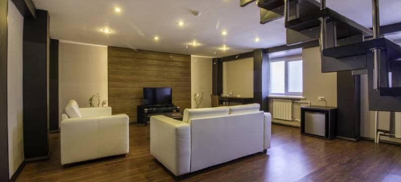 车库酒店(Garage Hotel)图片