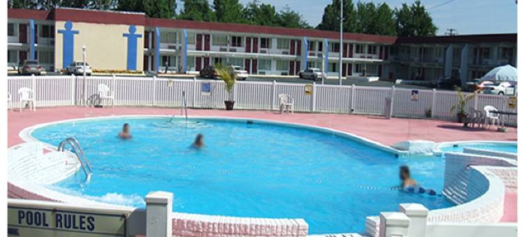 北卡罗莱纳伯灵顿 6 号汽车旅馆(Motel 6 Burlington, NC)图片