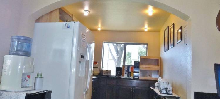 弗里尔行政旅馆和开间(Freer Executive Inn & Suites)图片