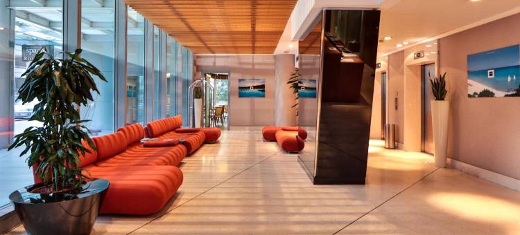 乌纳酒店米兰 1 号法义公寓式酒店(UNA Hotels The One Milano Hotel & Residence)图片