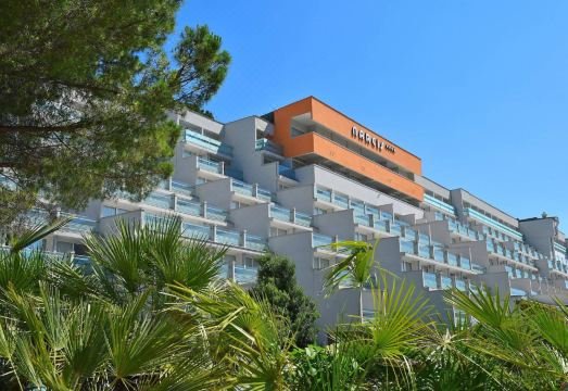 Hotel Narcis - Maslinica Hotels & Resorts Hotel Overview