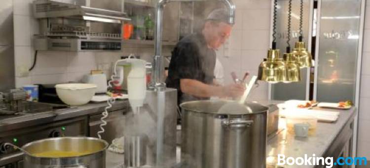 兰德加斯霍夫布奇内旅馆(Landgasthof Buchner)图片