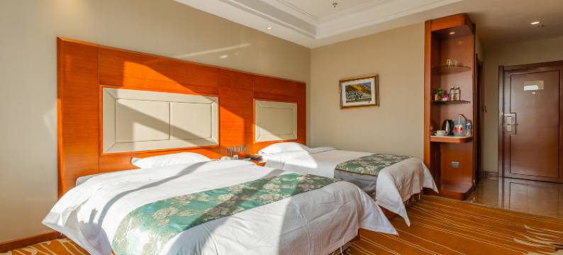 扎鲁特旗金亚辰酒店图片