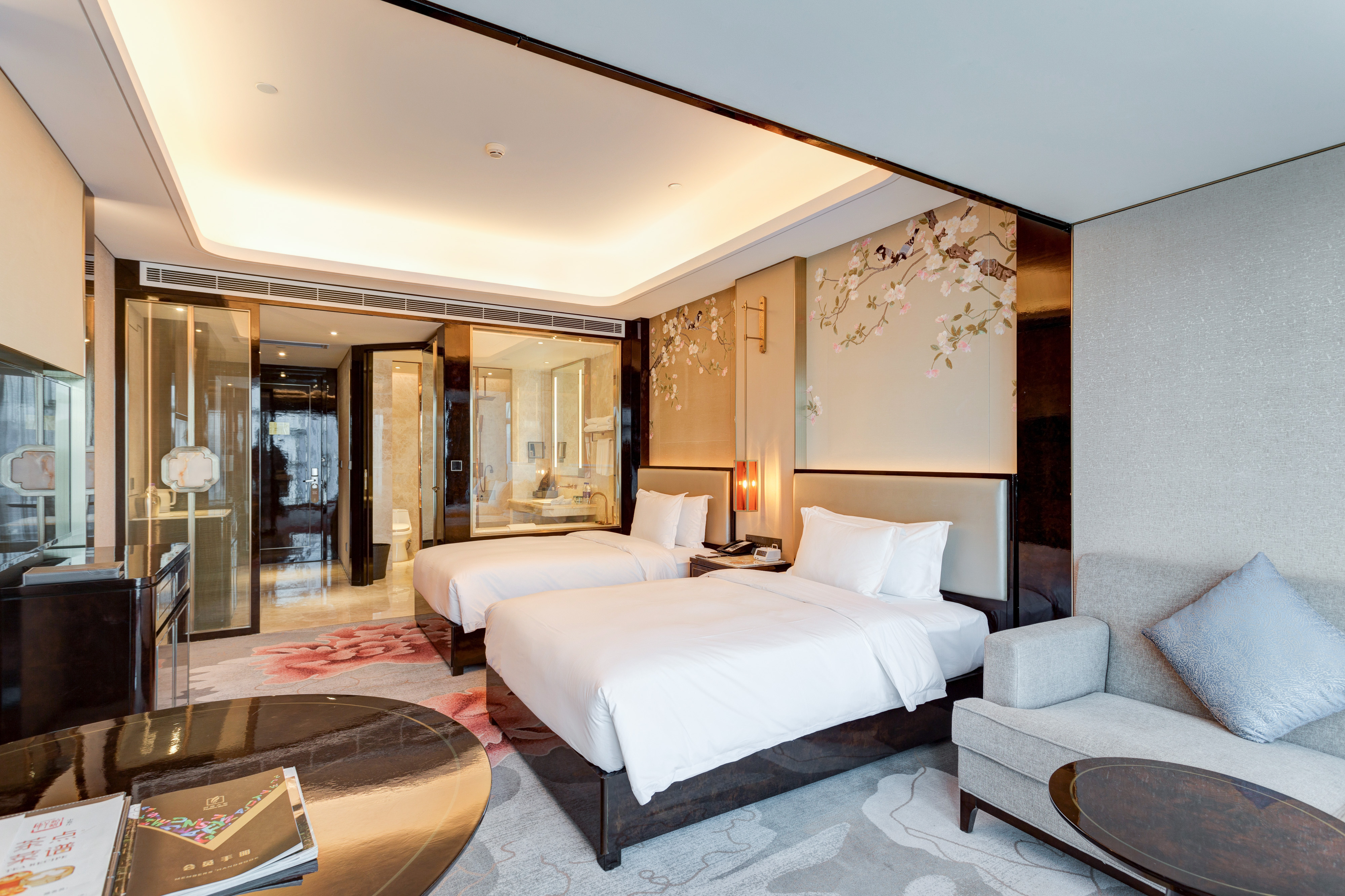 Boffo L Hotel Over view