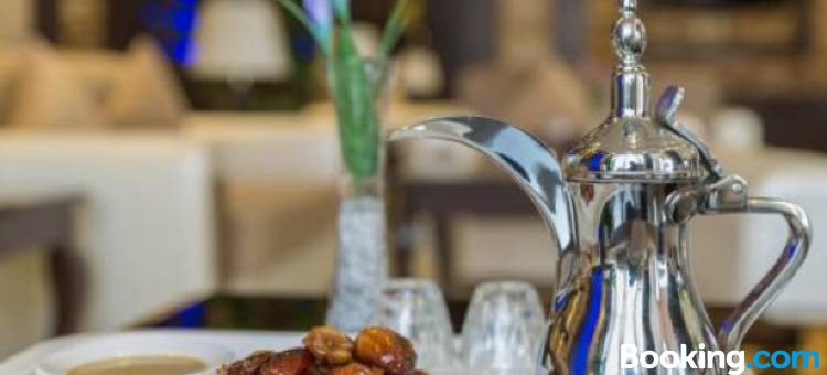 沙鲁拉广场酒店(Sharurah Plaza Hotel)图片