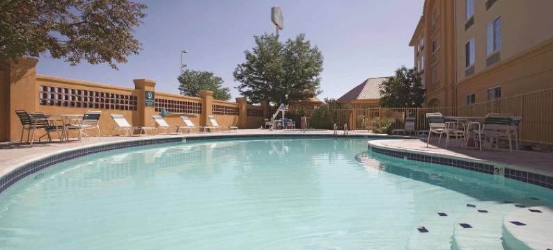 普韦布洛拉昆塔温德姆套房酒店(La Quinta Inn & Suites by Wyndham Pueblo)图片