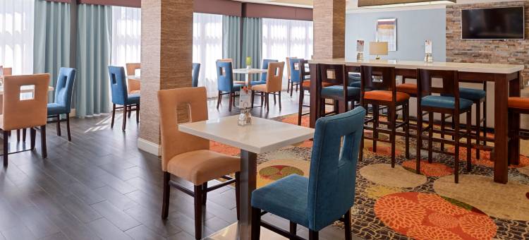 贝瑟默呗盟温德姆酒店(Baymont by Wyndham Bessemer)图片