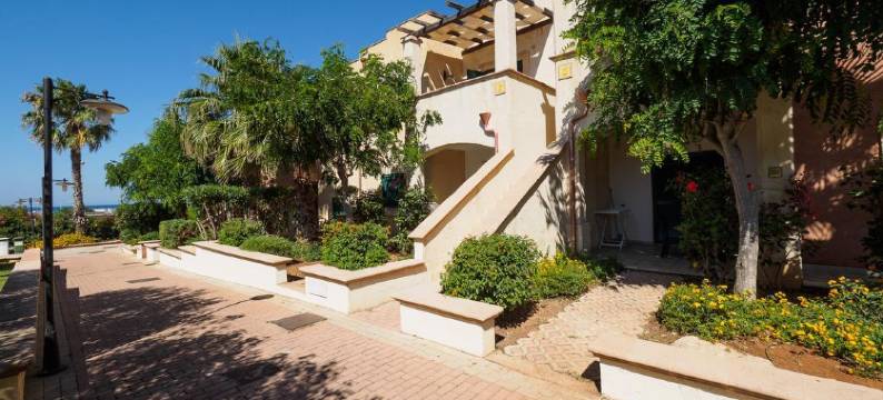 阿科德尔萨拉西诺村度假村(Villaggio Resort Arco Del Saracino)图片