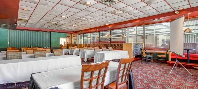 黎巴嫩赫尔希吊床酒店(Days Inn & Suites by Wyndham Lebanon PA)图片