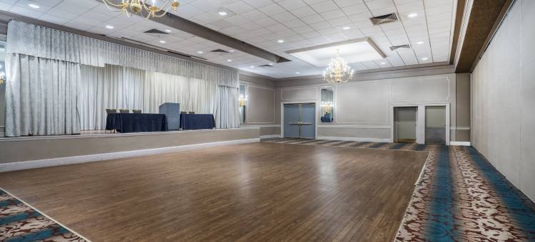 马萨诸塞州曼斯菲尔德远景酒店及会议中心(EnVision Hotel & Conference Center Mansfield-Foxboro)图片