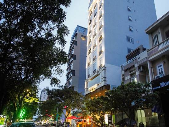 吉克陸地二號酒店