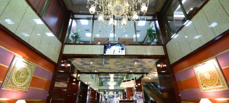 Luxurious Al Rawdah Suites图片