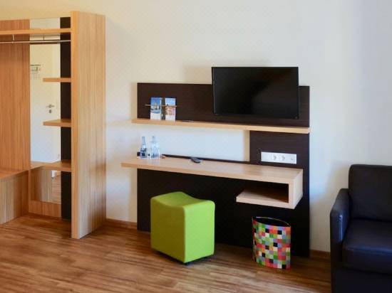 Hotel Deutsches Haus Hotel Reviews And Room Rates