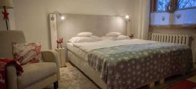 格辛尼克伊赫热巴西亚尼亚波德斯奥塔利斯瓦宾馆(Gościniec I Herbaciarnia Pod Złotą Łyżwą)图片