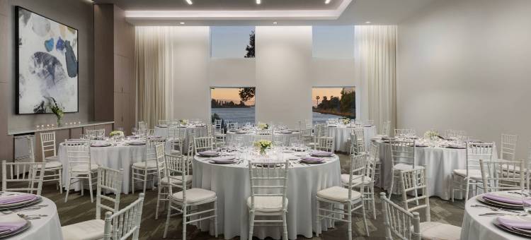 旧金山机场/牡蛎角海滨AC酒店(AC Hotel San Francisco Airport/Oyster Point Waterfront)图片