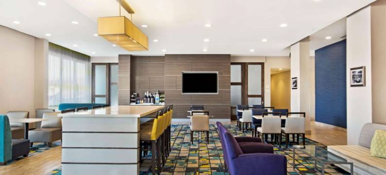 佩奇鲍威尔湖拉昆塔温德姆套房酒店(La Quinta Inn & Suites by Wyndham Page at Lake Powell)图片