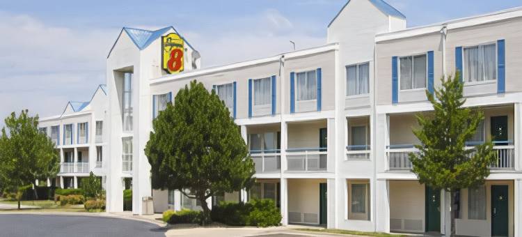 Super 8 by Wyndham Madison East图片