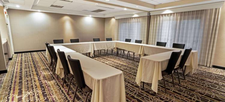 凤凰城斯科特斯德拉昆塔温德姆套房酒店(La Quinta Inn & Suites by Wyndham Phoenix Scottsdale)图片