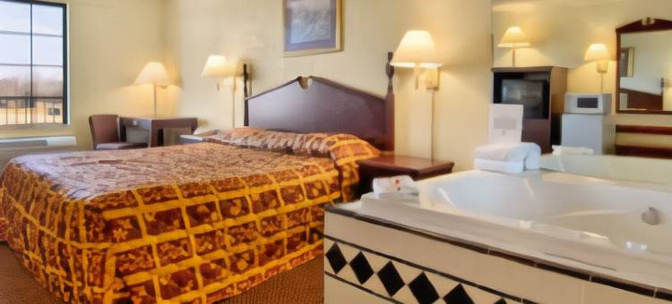 克拉克斯维尔东速8酒店(Super 8 by Wyndham Clarksville East)图片