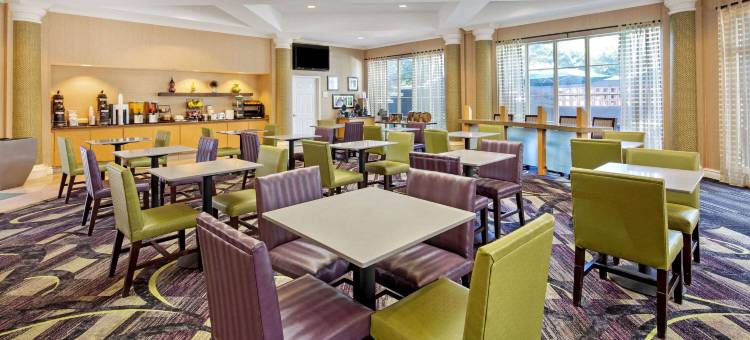 劳德代尔堡普兰特拉昆塔温德姆套房酒店(La Quinta Inn & Suites by Wyndham Ft. Lauderdale Plantation)图片