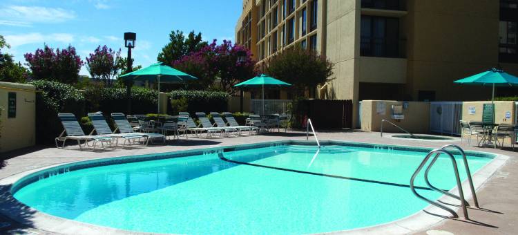 萨克拉门托兰乔科尔多瓦拉昆塔温德姆套房酒店(La Quinta Inn & Suites by Wyndham Rancho Cordova Sacramento)图片