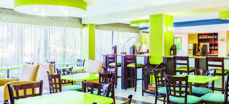 Oakland Airport Arena Hotel图片