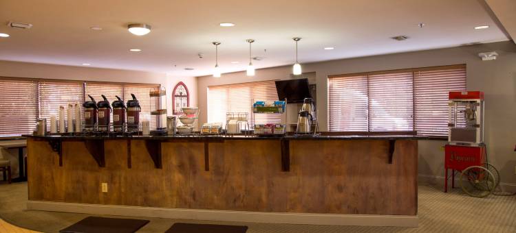 富尔顿戴尔I-65附近I-22舒适套房酒店(Comfort Suites Fultondale I-65 Near I-22)图片