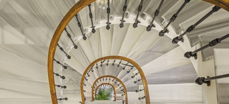 美罗迪巴格达利岩酒店(Meroddi Bagdatliyan Hotel)图片