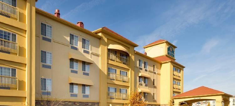 士麦那纳什维尔拉昆塔温德姆套房酒店(La Quinta Inn & Suites by Wyndham Smyrna TN - Nashville)图片