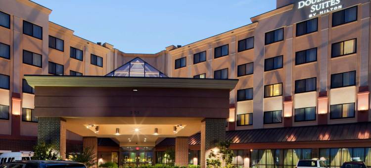 本顿维尔希尔顿逸林套房酒店(DoubleTree Suites by Hilton Hotel Bentonville)图片