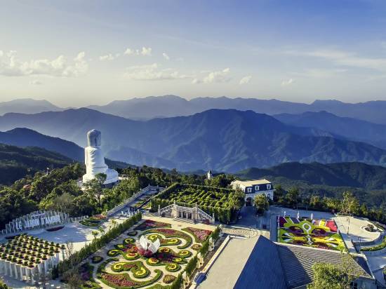 峴港法國村巴納山美居酒店