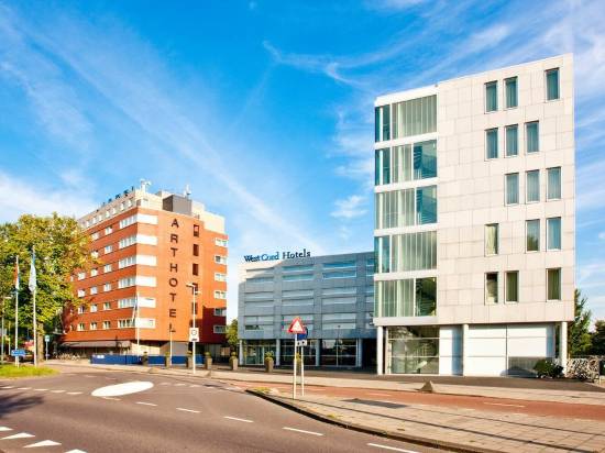 韋斯特考得酒店