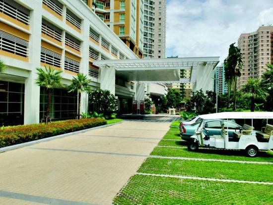 曼谷沙吞路耐拉提瓦斯公寓酒店