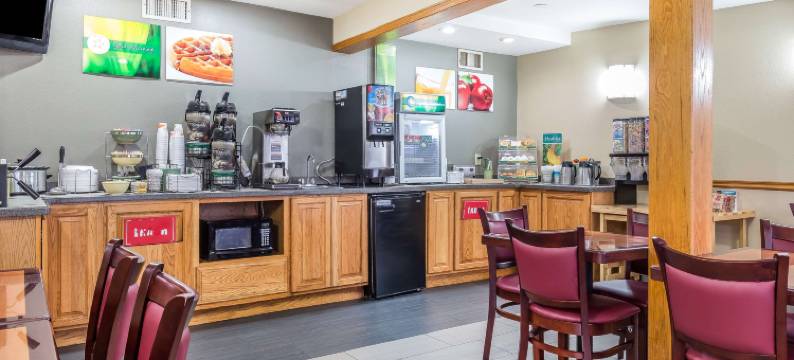 伊利诺伊芒特弗农凯艺酒店(Quality Inn Mount Vernon, IL)图片