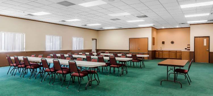 霍尔德里奇的罗德威酒店(Rodeway Inn)图片