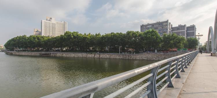 一间森林酒店(徐州火车站店)图片