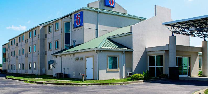 西摩北6号汽车旅馆(Motel 6 Seymour, in - North)图片
