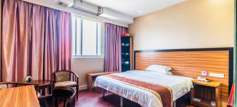 云和大酒店(财富中心池湖店)图片