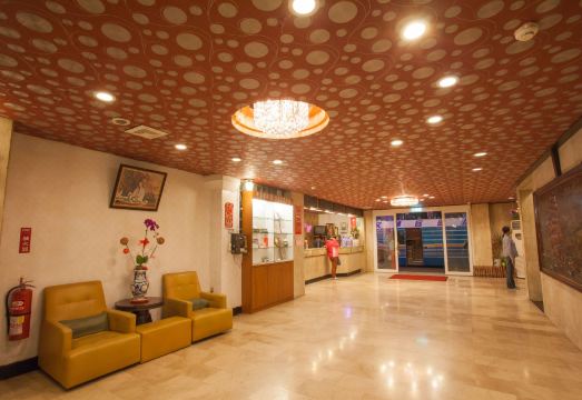 Crown Hotel Hotel Overview